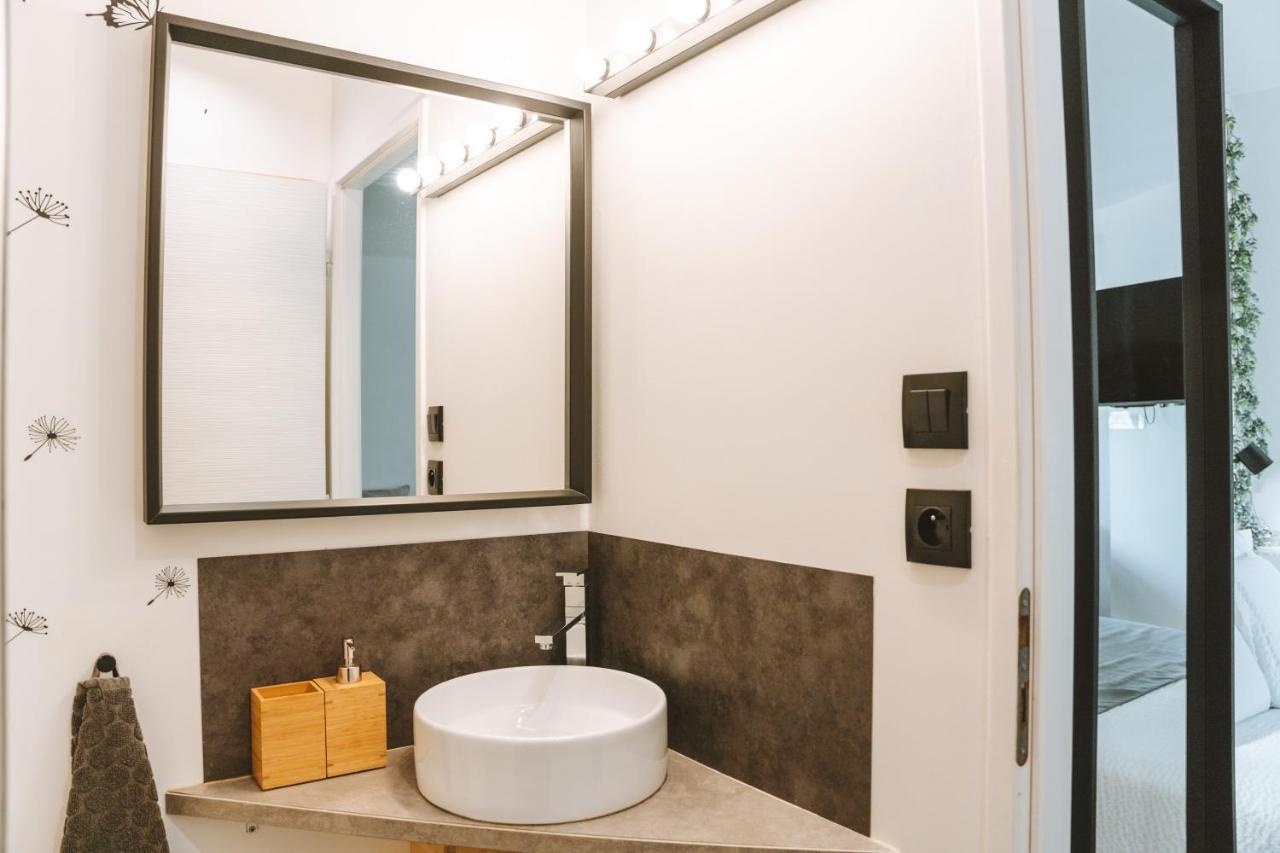 Sky - Gite Meuble & Confort Drome - Ecolodgite Laveyron 外观 照片