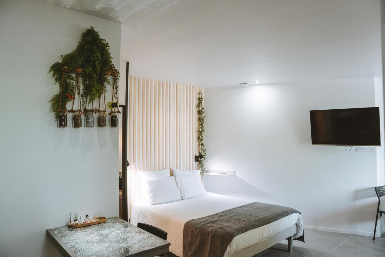 Sky - Gite Meuble & Confort Drome - Ecolodgite Laveyron 外观 照片